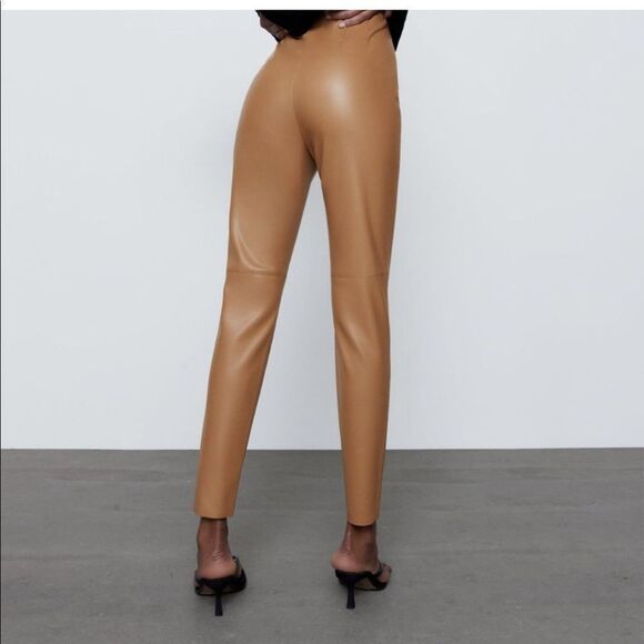 LAST CHANCE Faux leather high-waisted leggings. - Picture 7 of 11